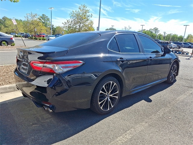 Thumbnail: 2018 Toyota Camry - 7