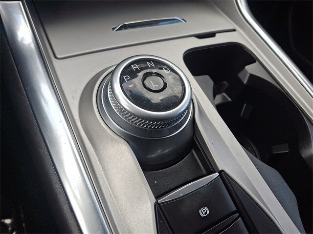 Thumbnail: 2022 Ford Explorer - 11