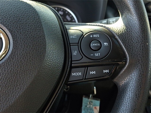 Thumbnail: 2019 Toyota RAV4 - 22