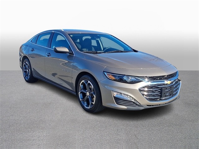 Thumbnail: 2024 Chevrolet Malibu - 3