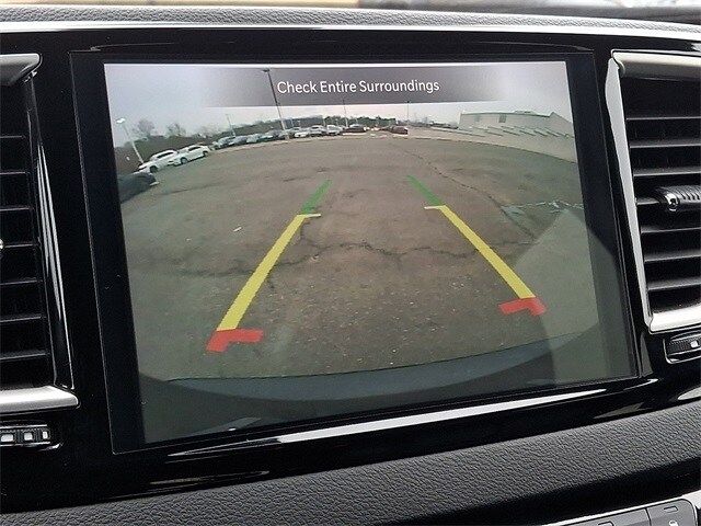 Thumbnail: 2025 Chrysler Pacifica - 17