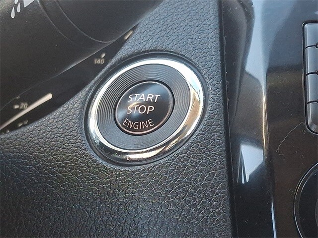 Thumbnail: 2014 Nissan Rogue - 23