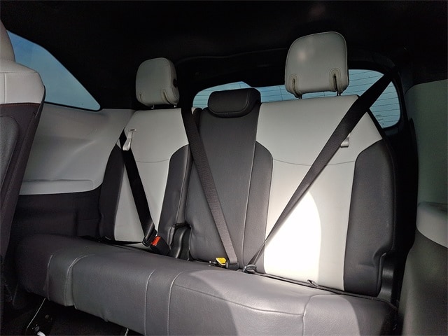 Thumbnail: 2023 Toyota Sienna - 11