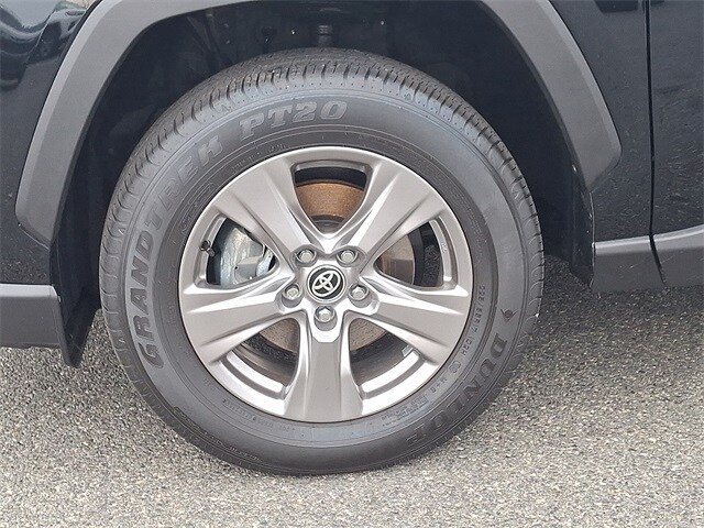 Thumbnail: 2025 Toyota RAV4 - 8