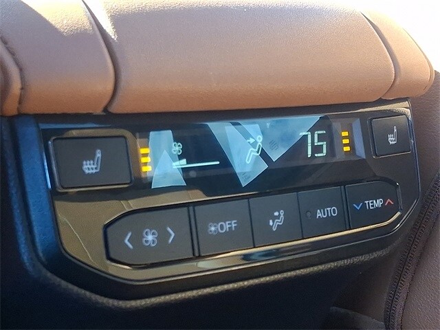 Thumbnail: 2024 Toyota Highlander - 32