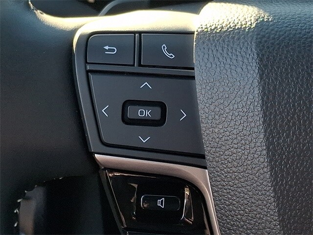 Thumbnail: 2025 Toyota Camry - 20