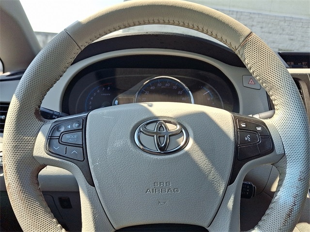 Thumbnail: 2014 Toyota Sienna - 13