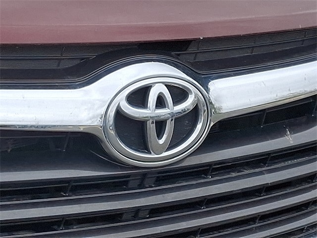 Thumbnail: 2016 Toyota Highlander - 5