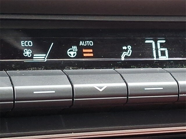 Thumbnail: 2025 Toyota Camry - 28