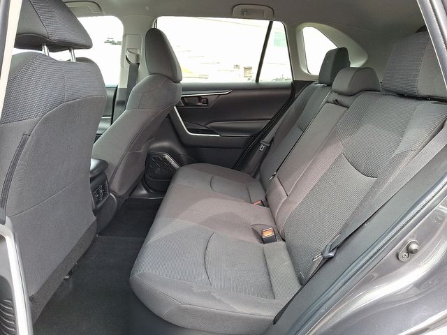 Thumbnail: 2022 Toyota RAV4 - 10