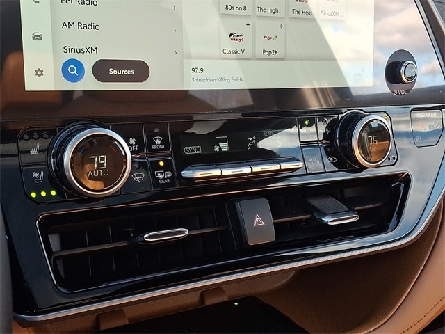 Thumbnail: 2024 Toyota Highlander - 17