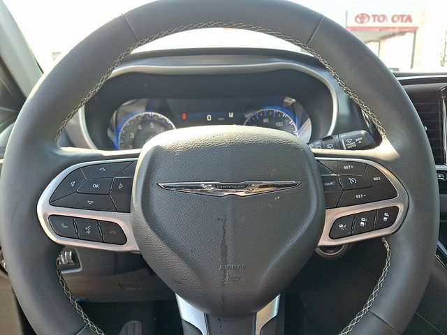 Thumbnail: 2025 Chrysler Pacifica - 19