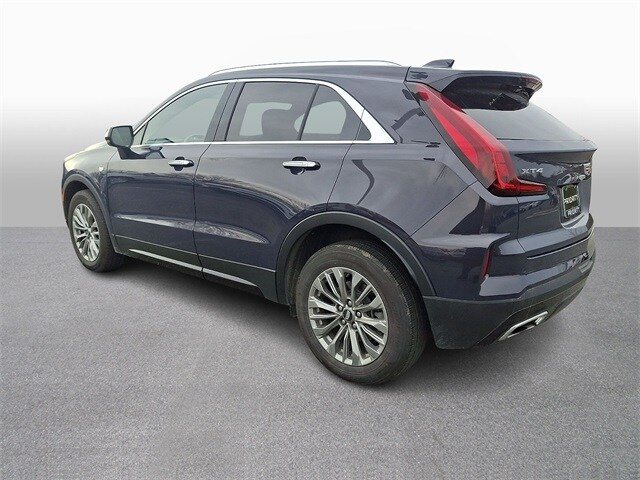 Thumbnail: 2024 Cadillac XT4 - 6