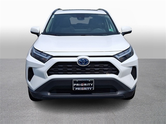 2024 Toyota RAV4 XLE 2