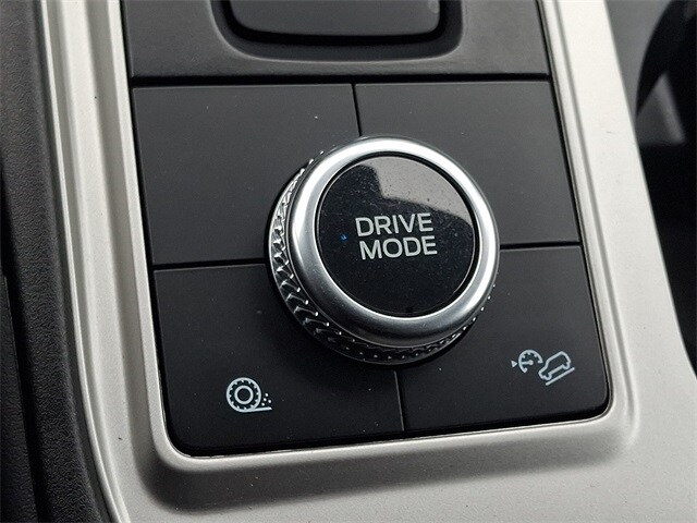 Thumbnail: 2022 Ford Explorer - 23