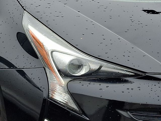 Thumbnail: 2017 Toyota Prius - 8