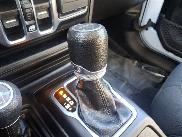 Thumbnail: 2023 Jeep Gladiator - 14