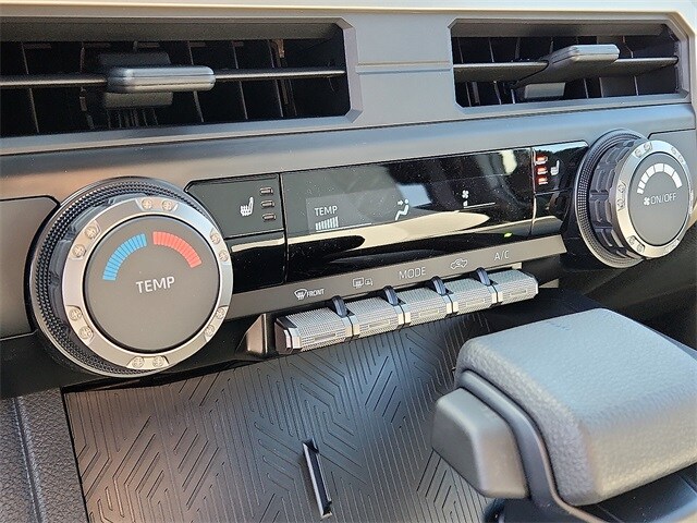 Thumbnail: 2025 Toyota Tacoma - 10