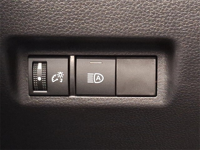 Thumbnail: 2025 Toyota RAV4 - 18