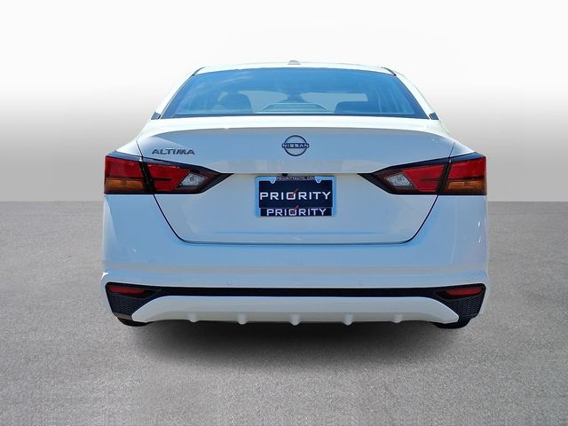 Thumbnail: 2025 Nissan Altima - 5