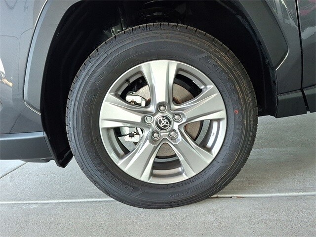 Thumbnail: 2025 Toyota RAV4 - 7