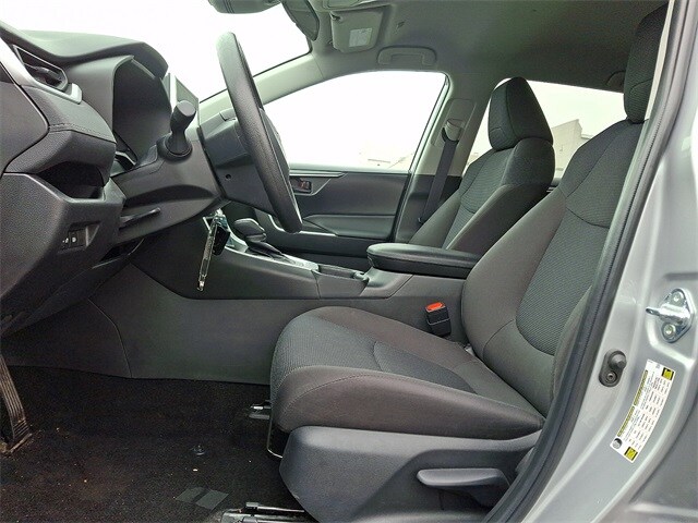 Thumbnail: 2025 Toyota RAV4 - 13