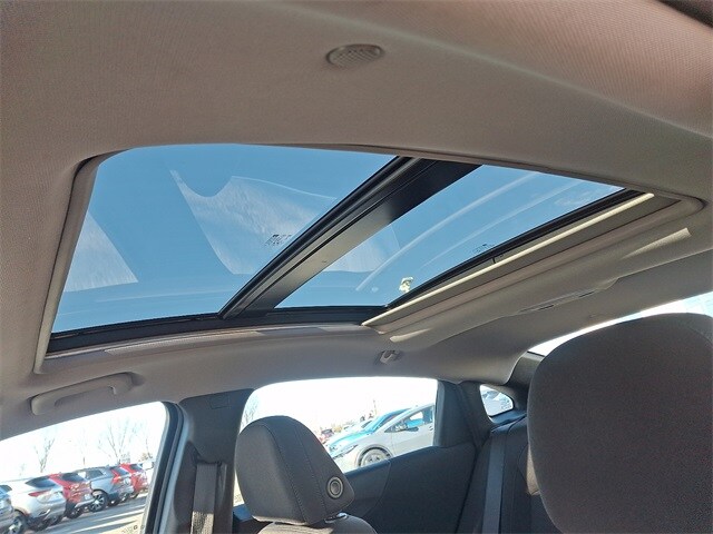 Thumbnail: 2023 Chevrolet Malibu - 14