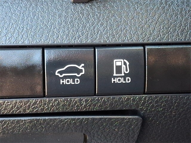 Thumbnail: 2023 Toyota Camry - 27