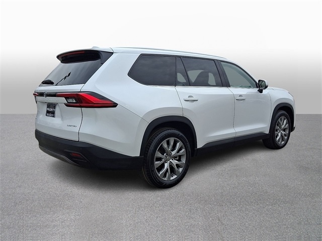 Thumbnail: 2024 Toyota Grand Highlander - 4