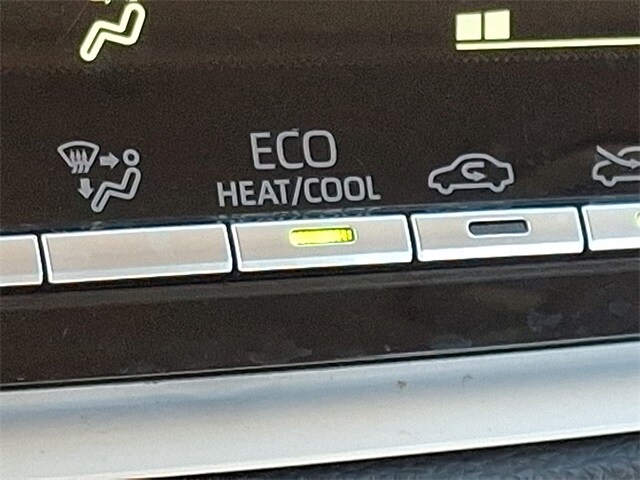 Thumbnail: 2023 Toyota Corolla - 23