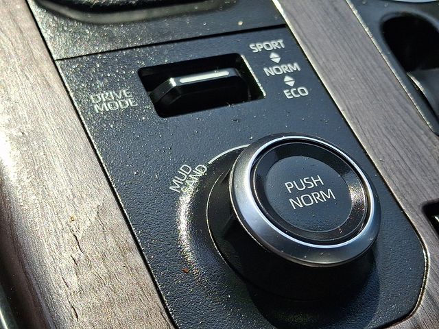 Thumbnail: 2021 Toyota Highlander - 26