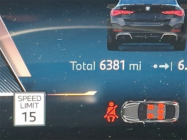 Thumbnail: 2025 BMW i4 - 21