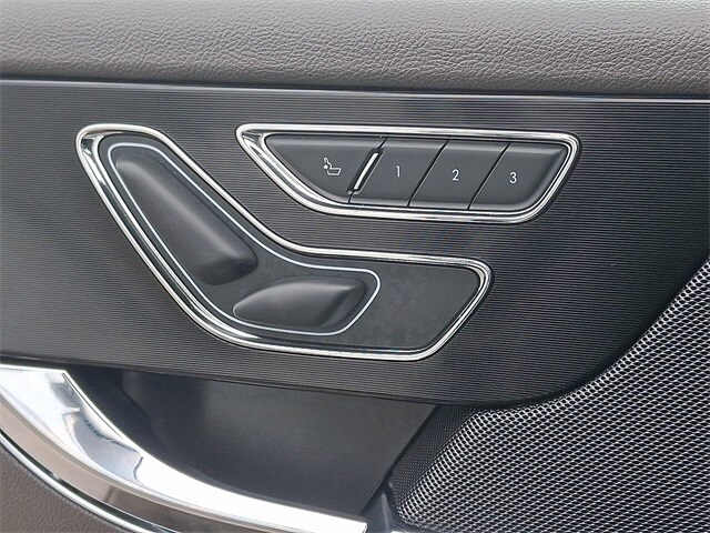 Thumbnail: 2022 Lincoln Corsair - 29