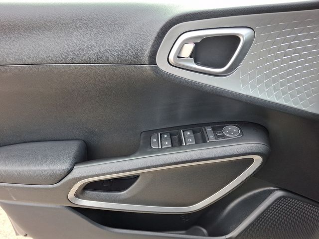 Thumbnail: 2024 Kia Soul - 12