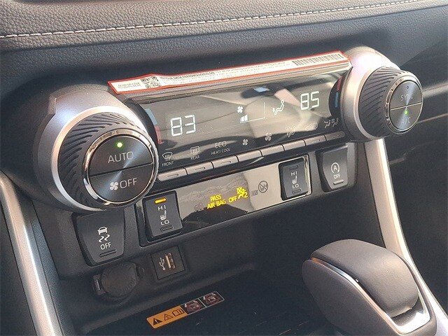 Thumbnail: 2025 Toyota RAV4 - 16