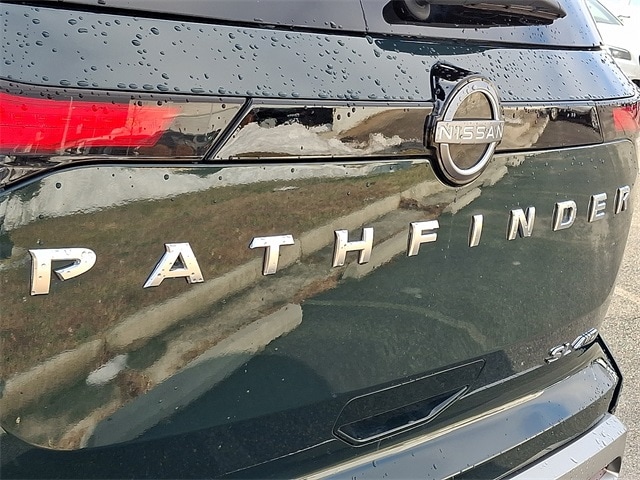 Thumbnail: 2025 Nissan Pathfinder - 32