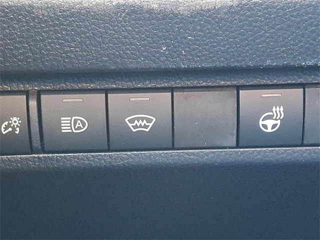 Thumbnail: 2025 Toyota RAV4 - 22