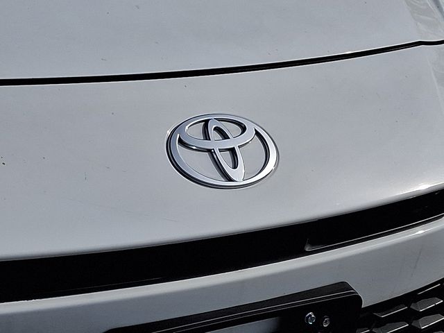 Thumbnail: 2025 Toyota Camry - 10