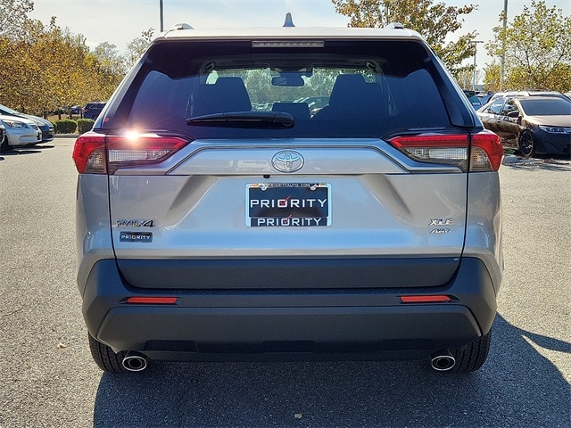 Thumbnail: 2025 Toyota RAV4 - 5