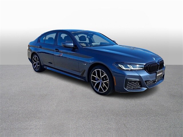 Thumbnail: 2023 BMW 5 Series - 3