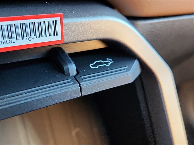 Thumbnail: 2026 Toyota Tundra - 24