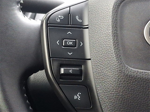 Thumbnail: 2024 Toyota Prius - 20