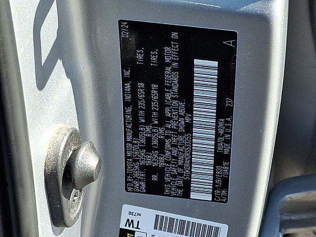 Thumbnail: 2024 Toyota Highlander - 31