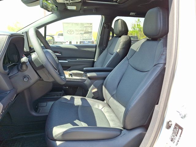 Thumbnail: 2026 Toyota Sienna - 11