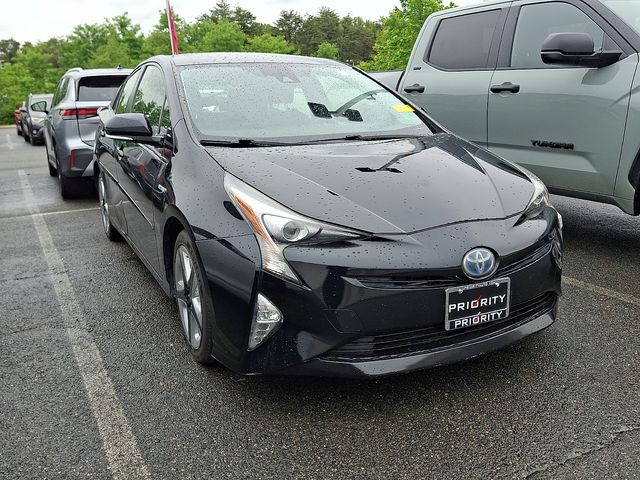 Thumbnail: 2017 Toyota Prius - 6