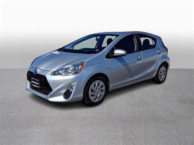 2016 Toyota Prius c Three -
                  Springfield, VA