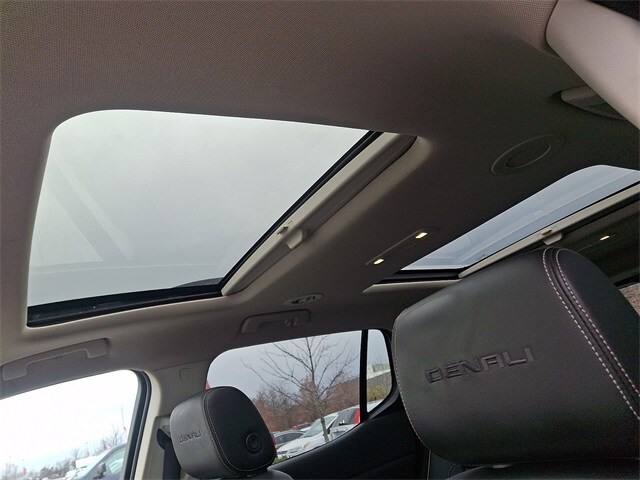 Thumbnail: 2023 GMC Acadia - 15