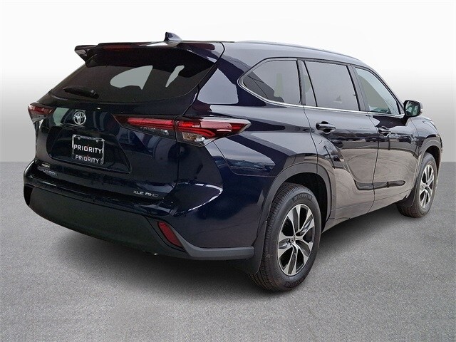 Thumbnail: 2026 Toyota Highlander - 4