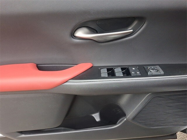 Thumbnail: 2021 Lexus UX - 12