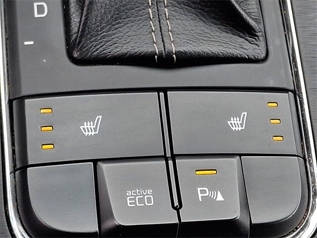 Thumbnail: 2017 Kia Sedona - 26